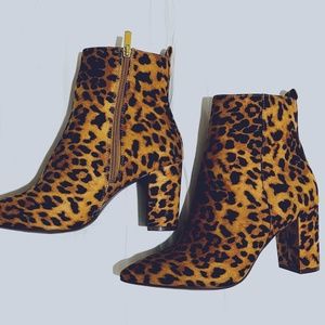 NEVER WORN Animal Print Heeled Boots